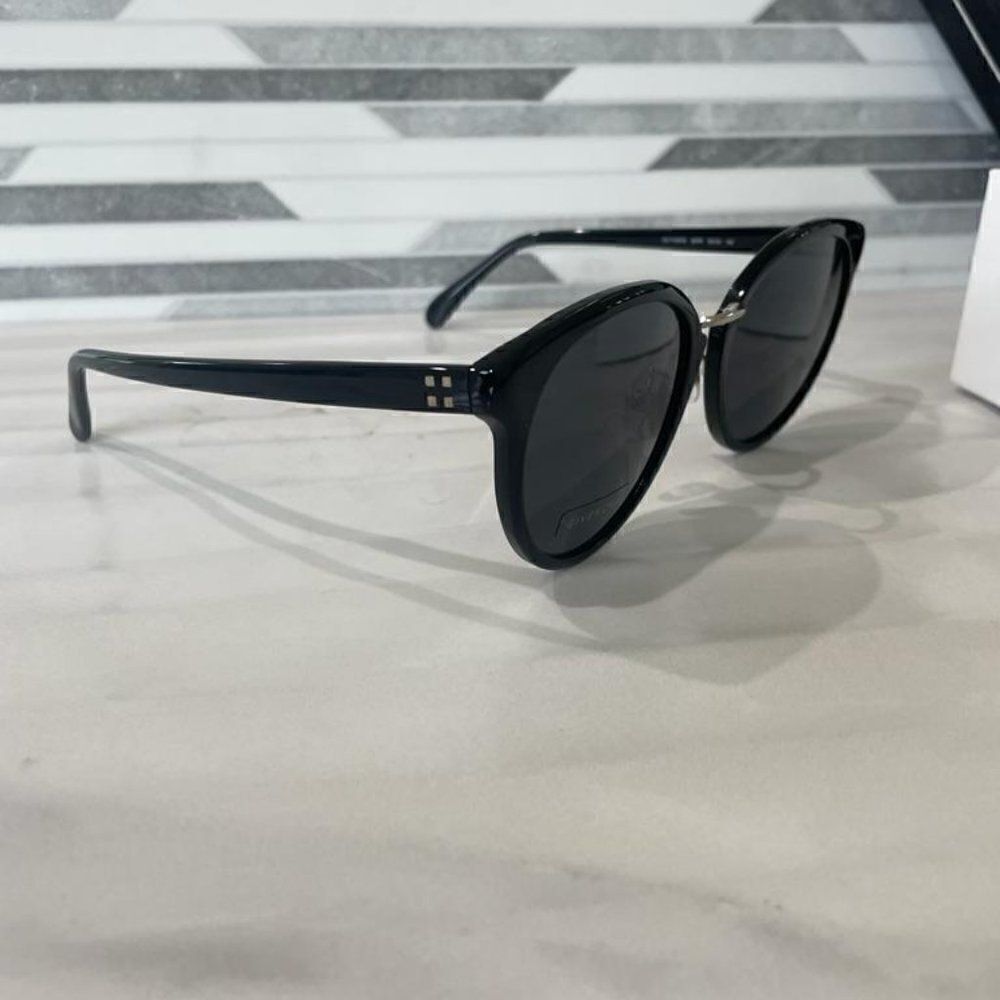 NIB Givenchy GV 7115/F/S Unisex Sunglasses - Picture 2 of 10